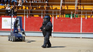 Photo of La Policía Nacional saca músculo ante los escolares de Alcantarilla. Fotogalería