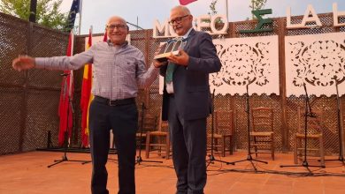 Photo of El coleccionista de objetos huertanos José Andúgar recibe el premio Huertano del Año