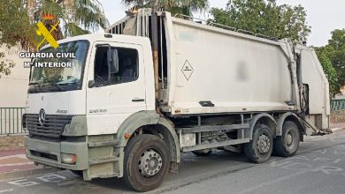 Photo of Cinco jóvenes que volvían de fiesta roban un camión de basura y lo dejan tras un accidente